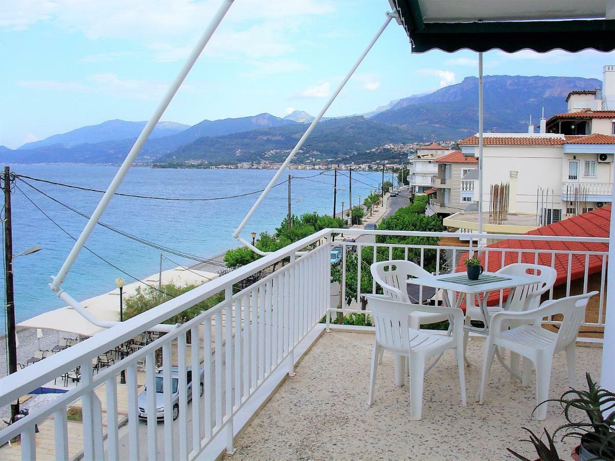 Mondo Cosseri Akrata Apartment Exterior photo